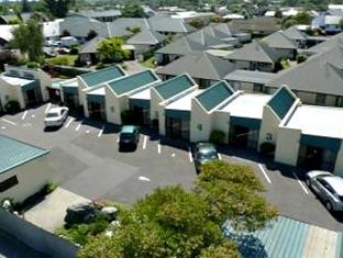 Sundowner Motel 4*